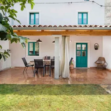 בית נופש Unit_type_terraced_house With Bbq In 54588